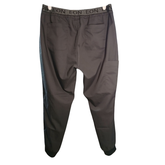 EON Maevn Gray Scrub Joggers - Picture 2 of 8